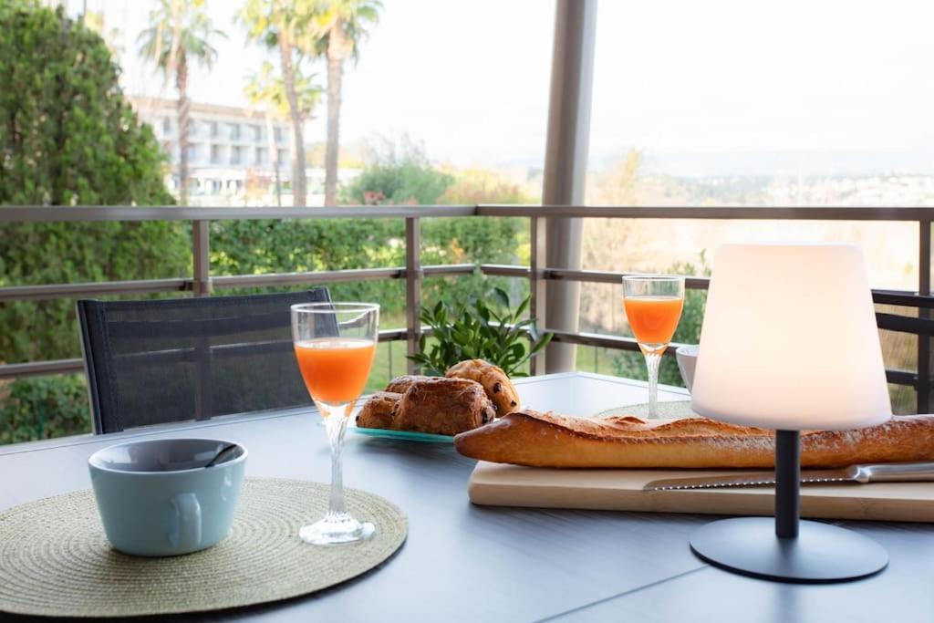 Appartement A7- 2 Bdr Sea & Mountain View - Ac, Parking, Pool & Terrace à Antibes Extérieur photo