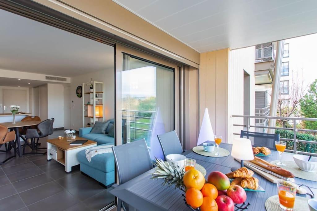 Appartement A7- 2 Bdr Sea & Mountain View - Ac, Parking, Pool & Terrace à Antibes Extérieur photo