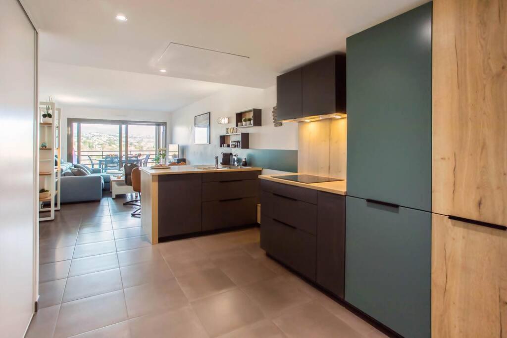 Appartement A7- 2 Bdr Sea & Mountain View - Ac, Parking, Pool & Terrace à Antibes Extérieur photo