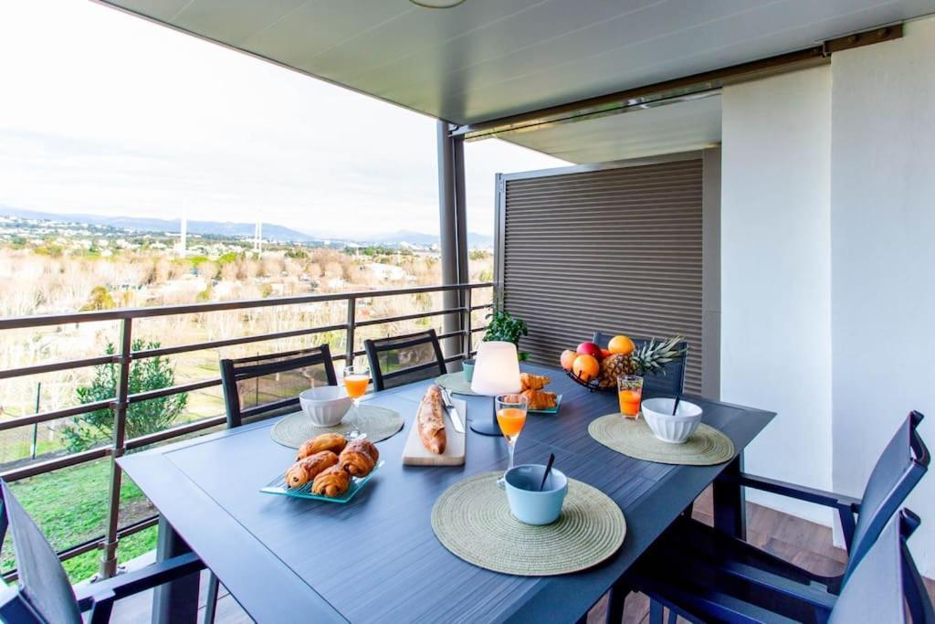 Appartement A7- 2 Bdr Sea & Mountain View - Ac, Parking, Pool & Terrace à Antibes Extérieur photo