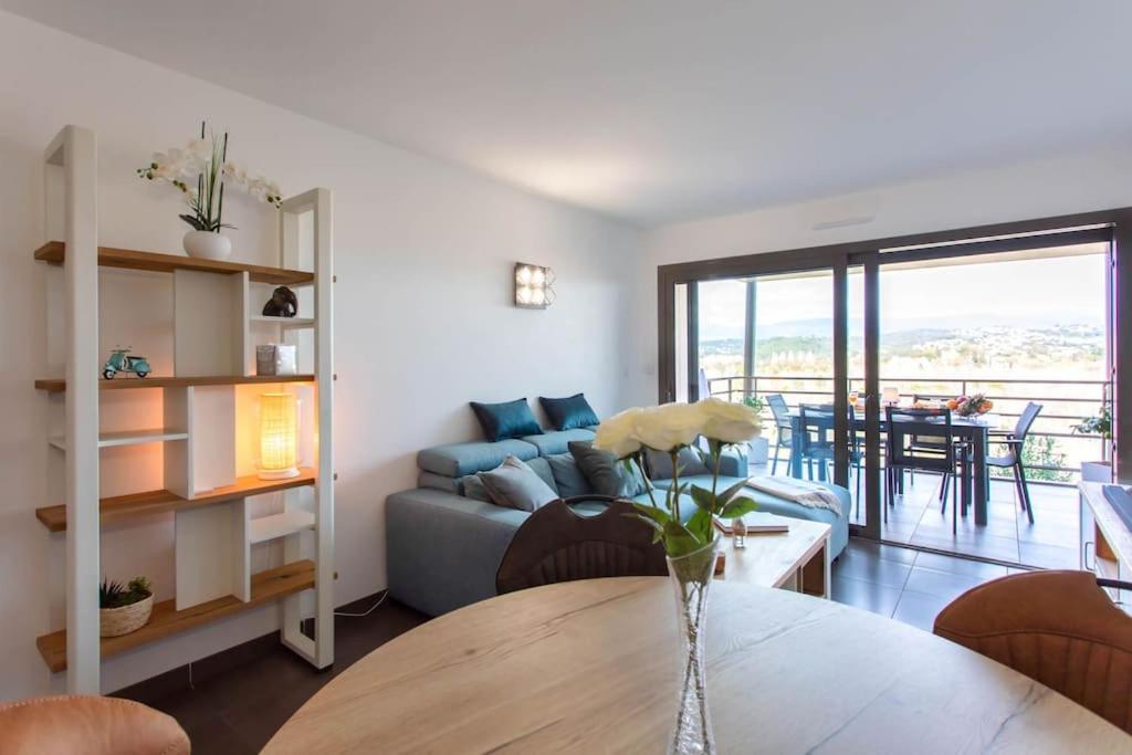 Appartement A7- 2 Bdr Sea & Mountain View - Ac, Parking, Pool & Terrace à Antibes Extérieur photo